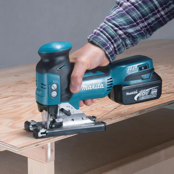 DJV181Z  Máy Cưa Lọng Dùng Pin(bl)(18v) (không Kèm Pin Sạc)