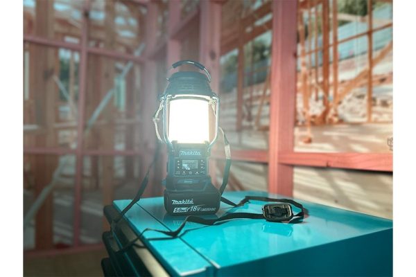 DMR057  Radio Kết Hợp Đèn Lồng Dùng Pin(18v/14.4v)